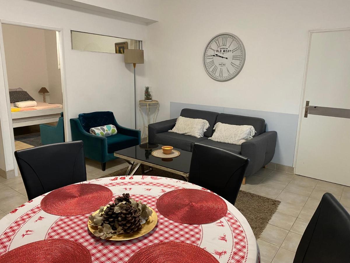Appartements La Mangouste Сен Максим Екстериор снимка